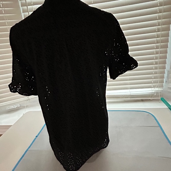 Madewell Black Eyelet Blouse size XS Short Sleeve Button Front - Picture 2 of 7
